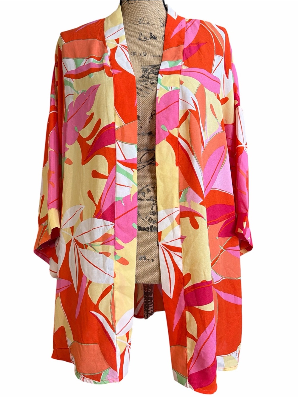Eclair Women’s Tropical Print Open Front Cardigan Red, Pink & Cream EC. Size XL